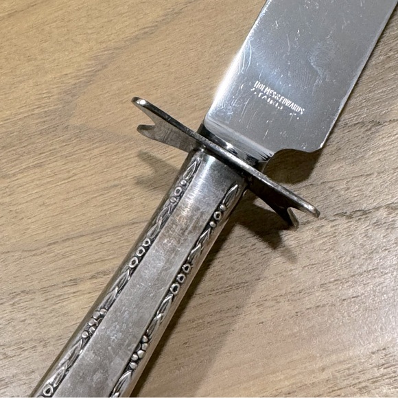 Vintage HOLMES & EDWARDS
  Carving Knife / Cake Knife - Picture 3 of 11